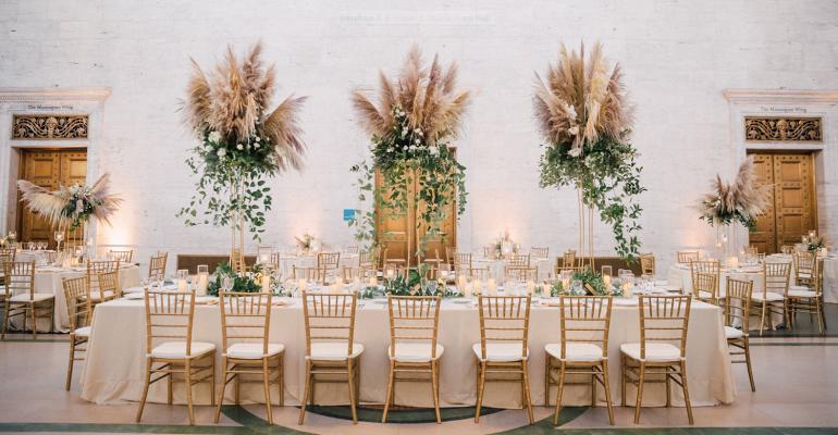 Boho wedding floral dining table from Emerald City Designs