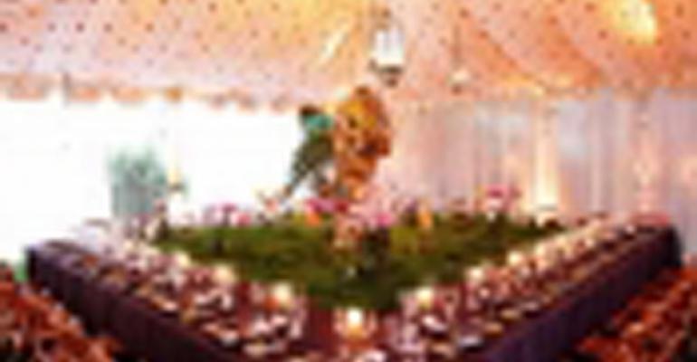 Bali Bliss: Merryl Brown Events Creates a Beautiful Balinese Anniversary Party