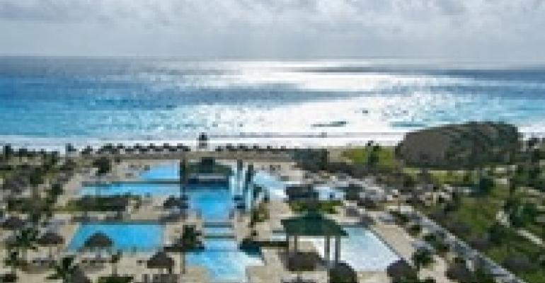 Hilton Cancun Debuts New Ballroom